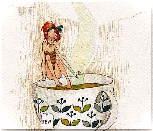 Bath in coffee cup